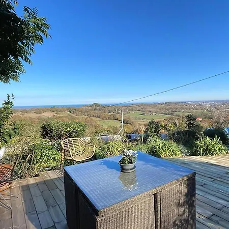Appartement De 2 A 4 Personnes S'ouvrant Sur Terrasse Vue Montagnes A 4 Kms Des Plages *