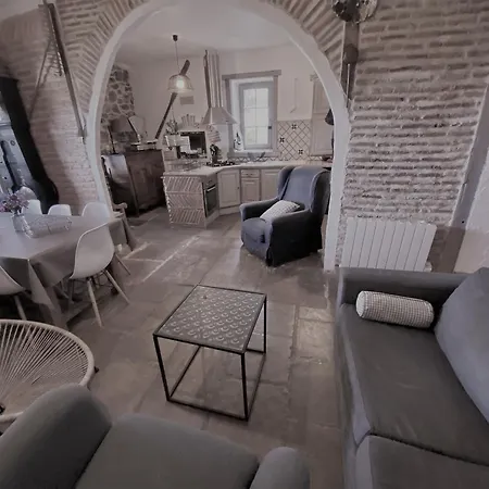 Appartement De 2 A 4 Personnes S'ouvrant Sur Terrasse Vue Montagnes A 4 Kms Des Plages *