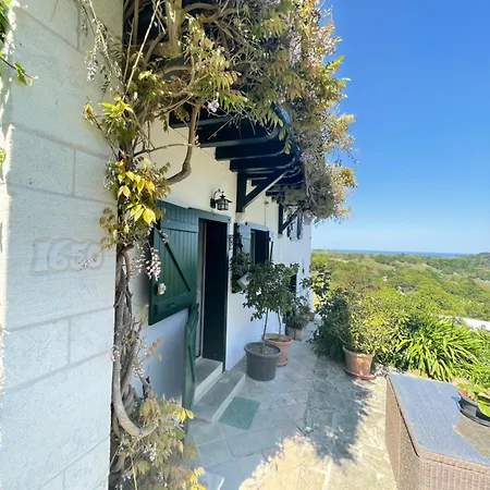 De 2 à 4 Personnes S'ouvrant Sur Terrasse Vue Montagnes à 4 Kms Des Plages Urrugne